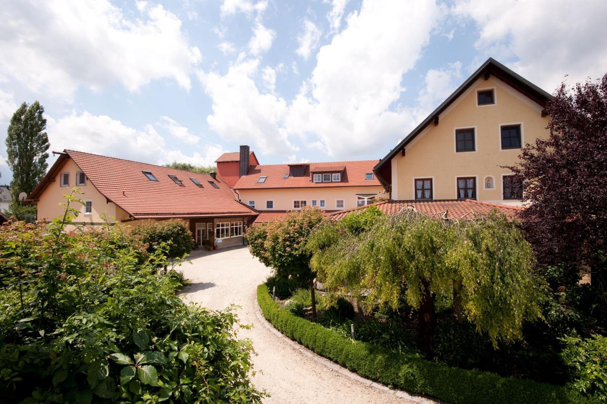 Stadler Hof Großgundertshausen Exteriér fotografie